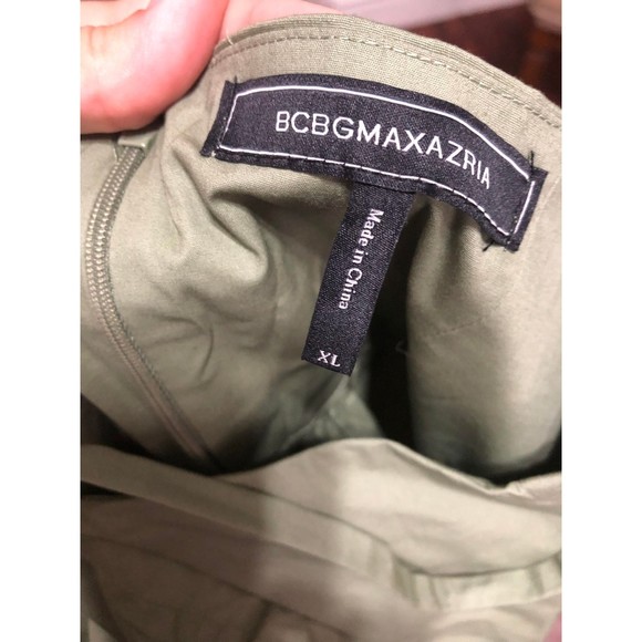 BCBGMAXAZRIA Sage Green Hallyn Tiered Midi Dress, XL - Picture 6 of 6